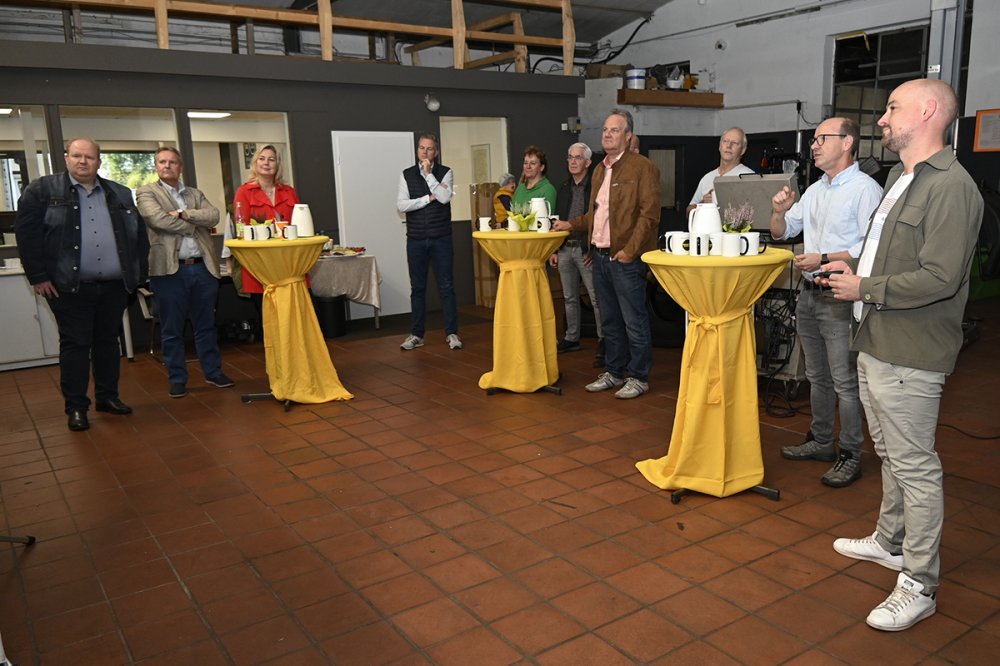 Gemeinderat besucht Autohaus Schlarmann