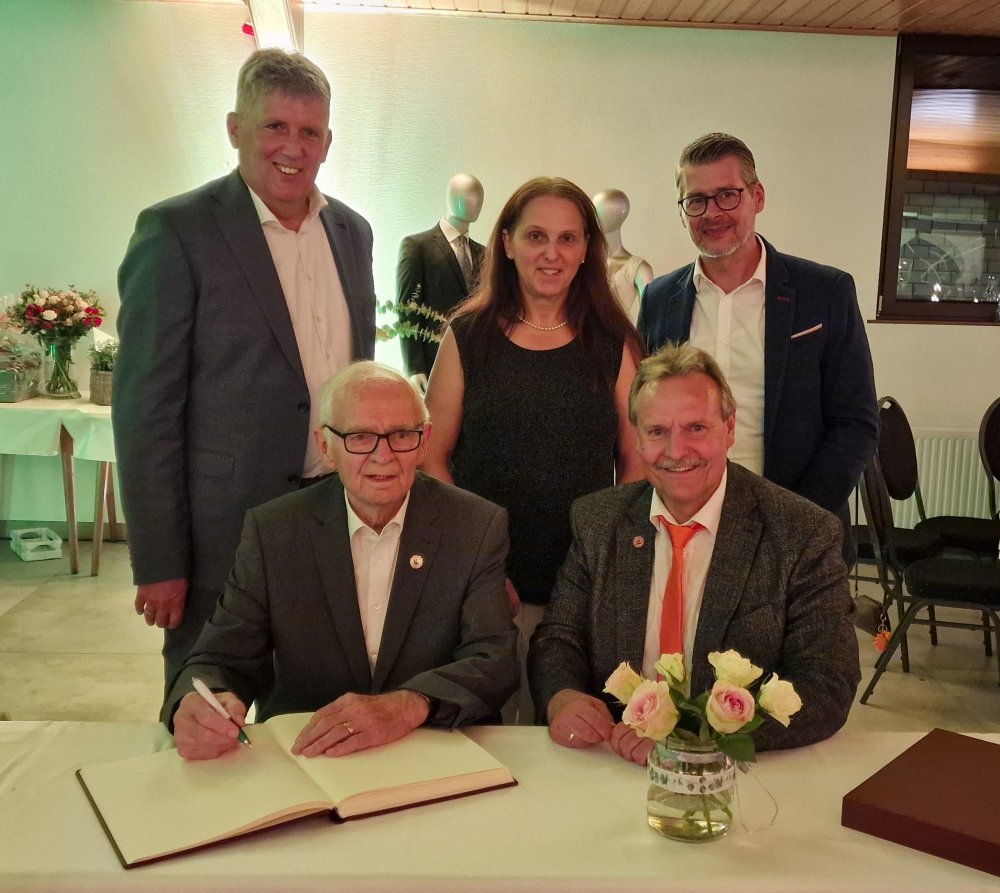 Herr Josef ,,Zipp" Hackmann ist der Verdiente B�rger des Jahres 2026!