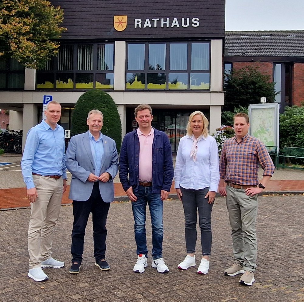 Neue Strukturen in der Holdorfer Gemeindeverwaltung und F�hrungsriege im Holdorfer Rathaus komplettiert!
