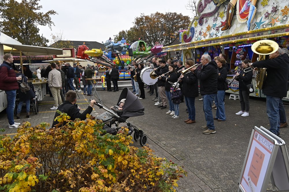 Die Herbstkirmes ist er�ffnet