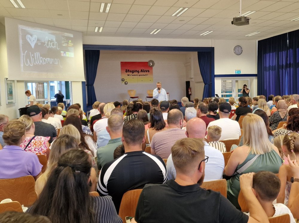 64 Sch�lerinnen und Sch�ler starten an der GKS ins 5. Schuljahr!